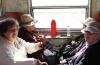 Viaje en tren con adultos mayores desde la zona 13