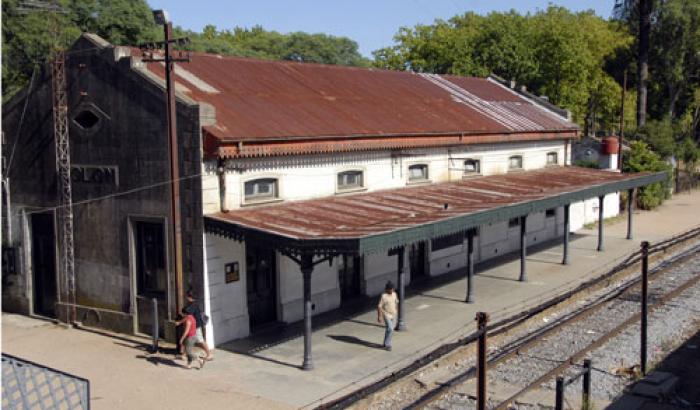 Estación de ferrocarril de Colón